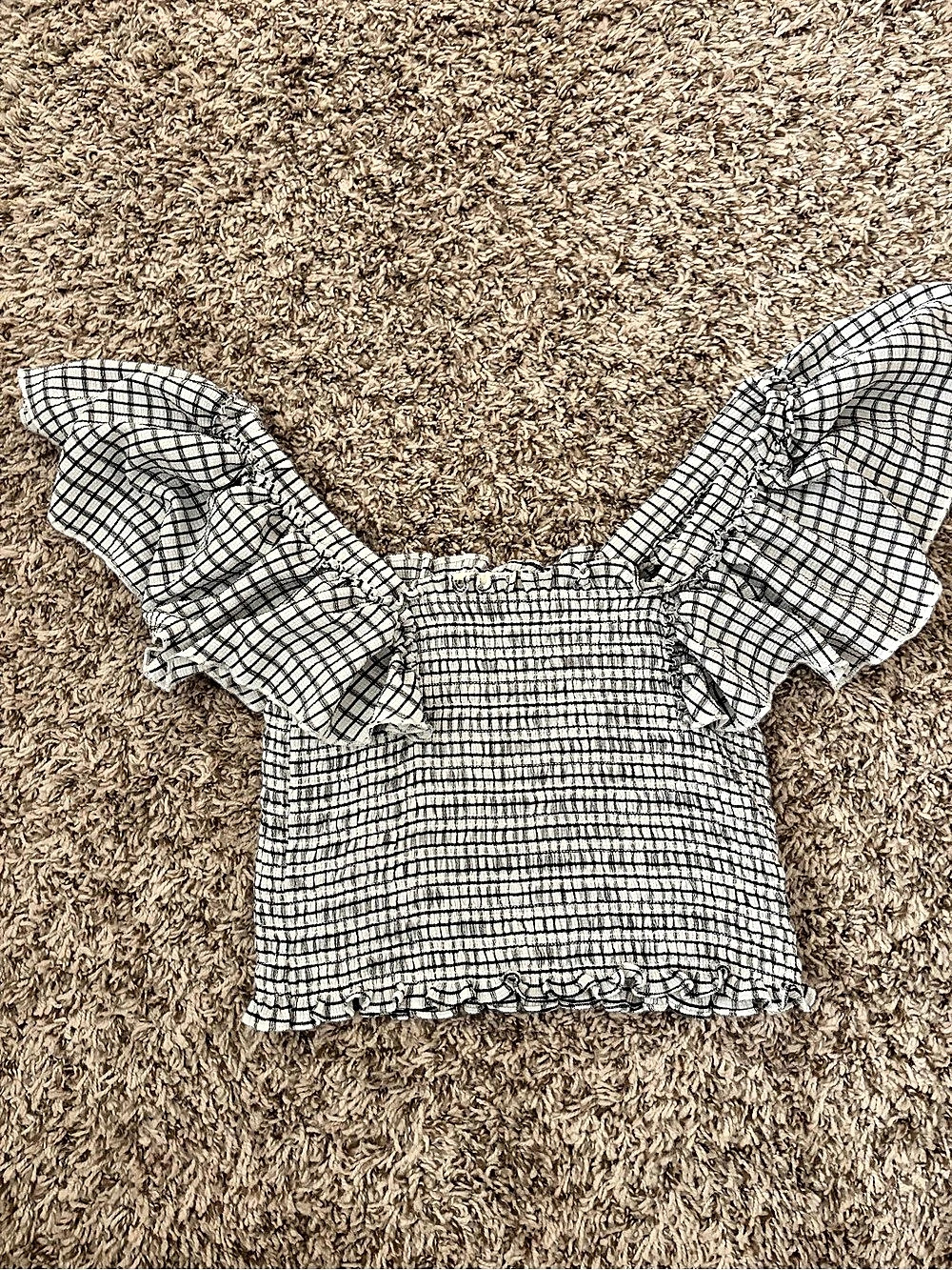 Maeve Checkered Puff Sleeve Crop Top in White & Black Size Medium